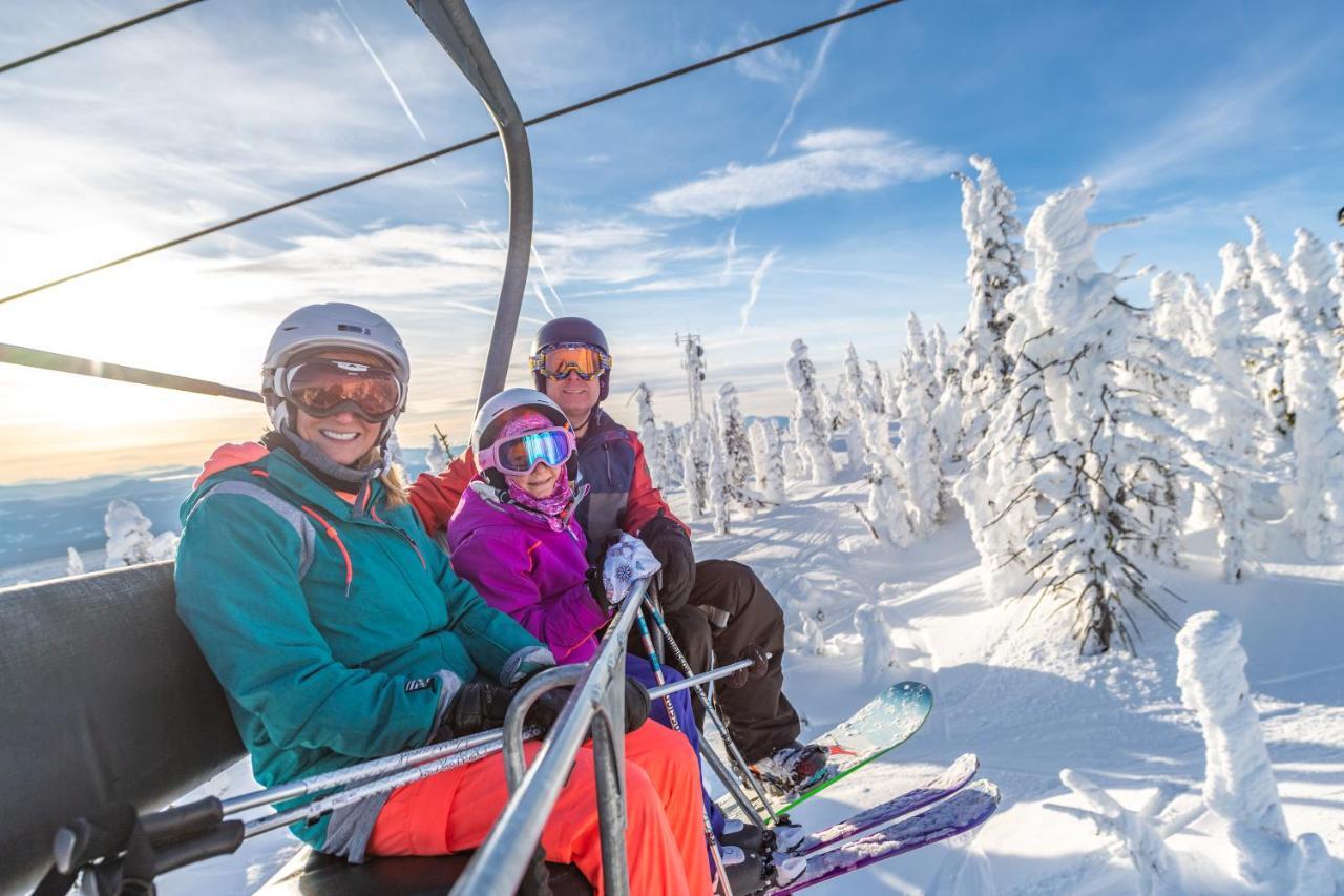 Chateau Big White Esterno foto