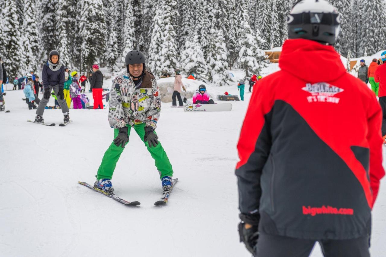 Chateau Big White Esterno foto